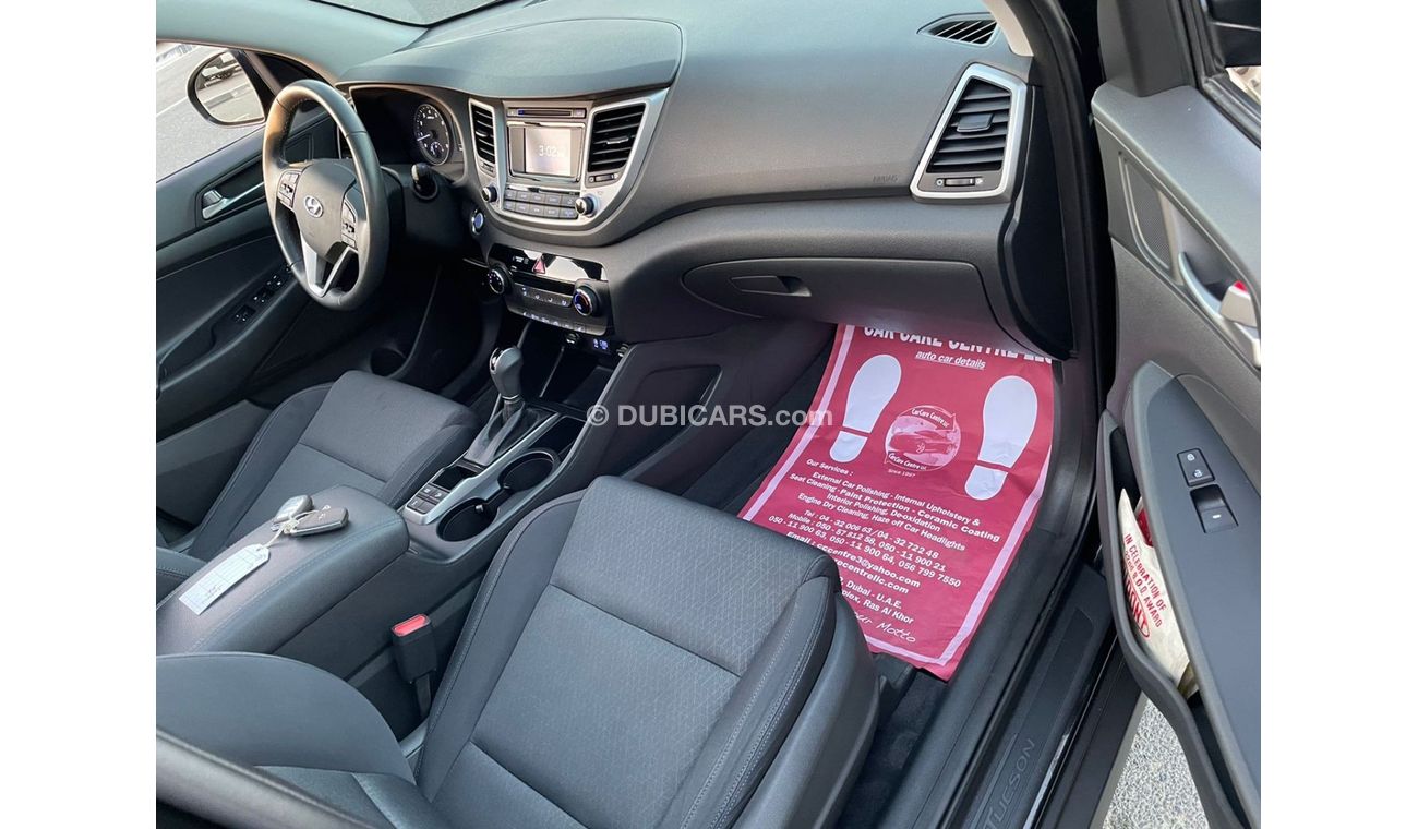 هيونداي توسون 2017 Hyundai Tucson 1600cc 4x4 Turbo - Black RV Edition - 2 keys & Full Panoramic View