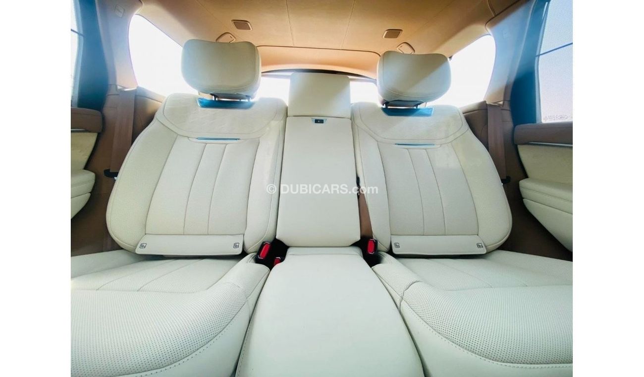 Land Rover Range Rover GCC SPEC UNDER WARRANTY AND SERVICE CONTRACT