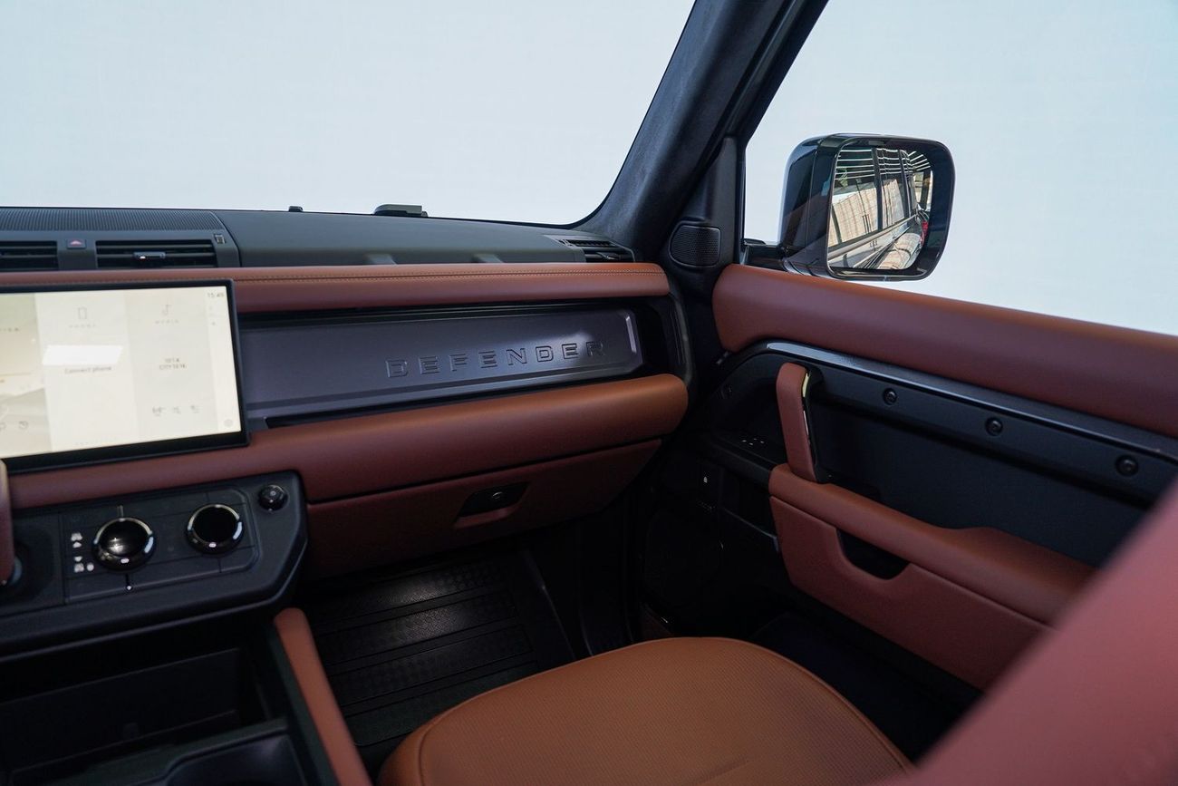 Land Rover Defender 110 P635 OCTA V8