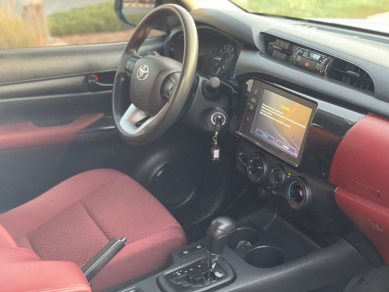 Toyota Hilux 2021 Toyota Hilux SR5 2.7L V4 - Automatic 4x4 AWD - Door Auto - Patrol Fuel - Side Step -