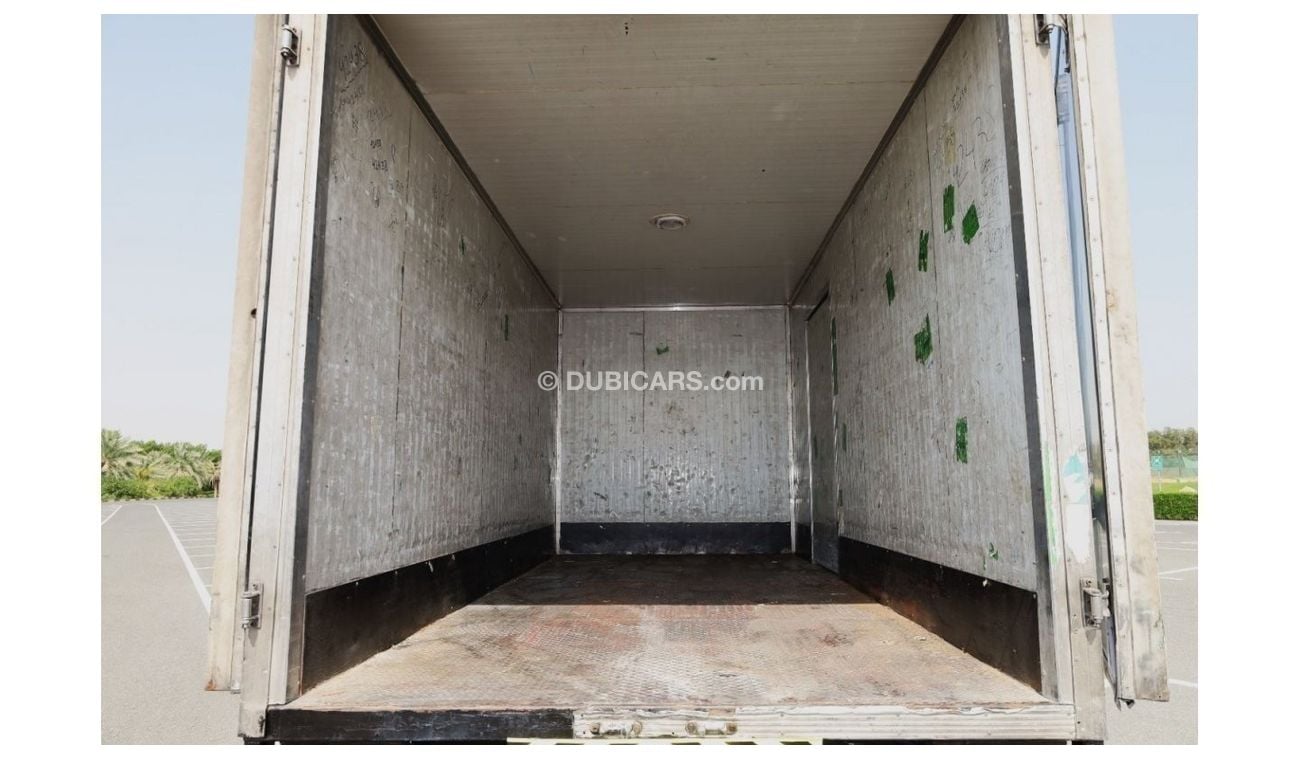 ميتسوبيشي فوسو كانتير SUMMER OFFER | 2016 | Mitsubishi Canter - Insulated Box | Diesel | GCC Specs | Excellent Cond