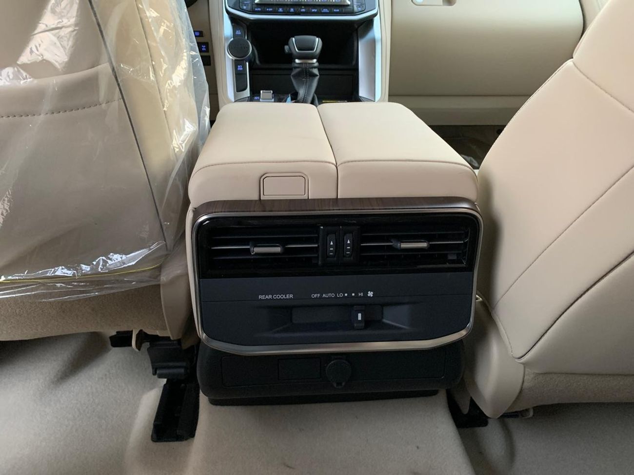 Toyota Land Cruiser GXR A/T 4.0L Gasoline