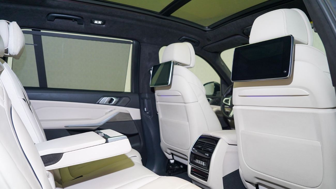 BMW X7 XDrive40i 3.0L | AED 2,949 PM | Up to 3 Years Warranty Unlimited | GCC