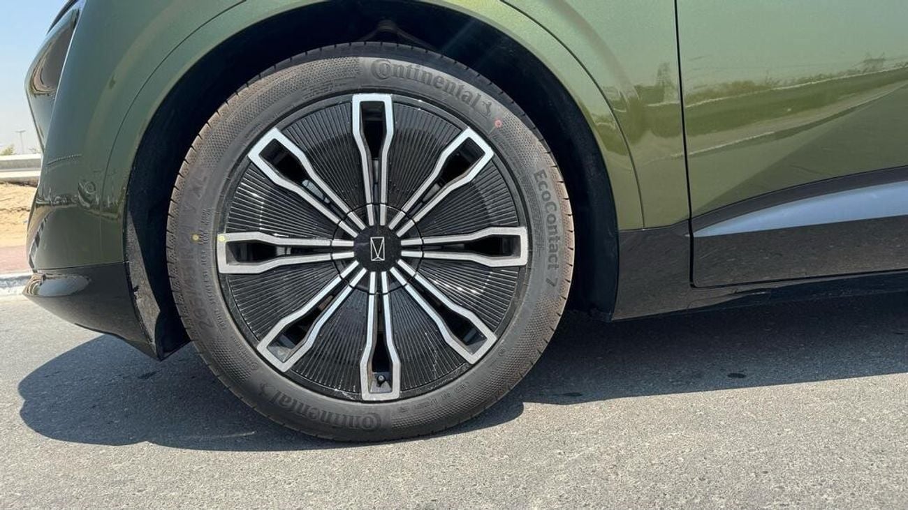 أفاتر 07 Avatr 07 2024/Available Finance And Warranty /20%Down Payment/3000AED Monthly Payment