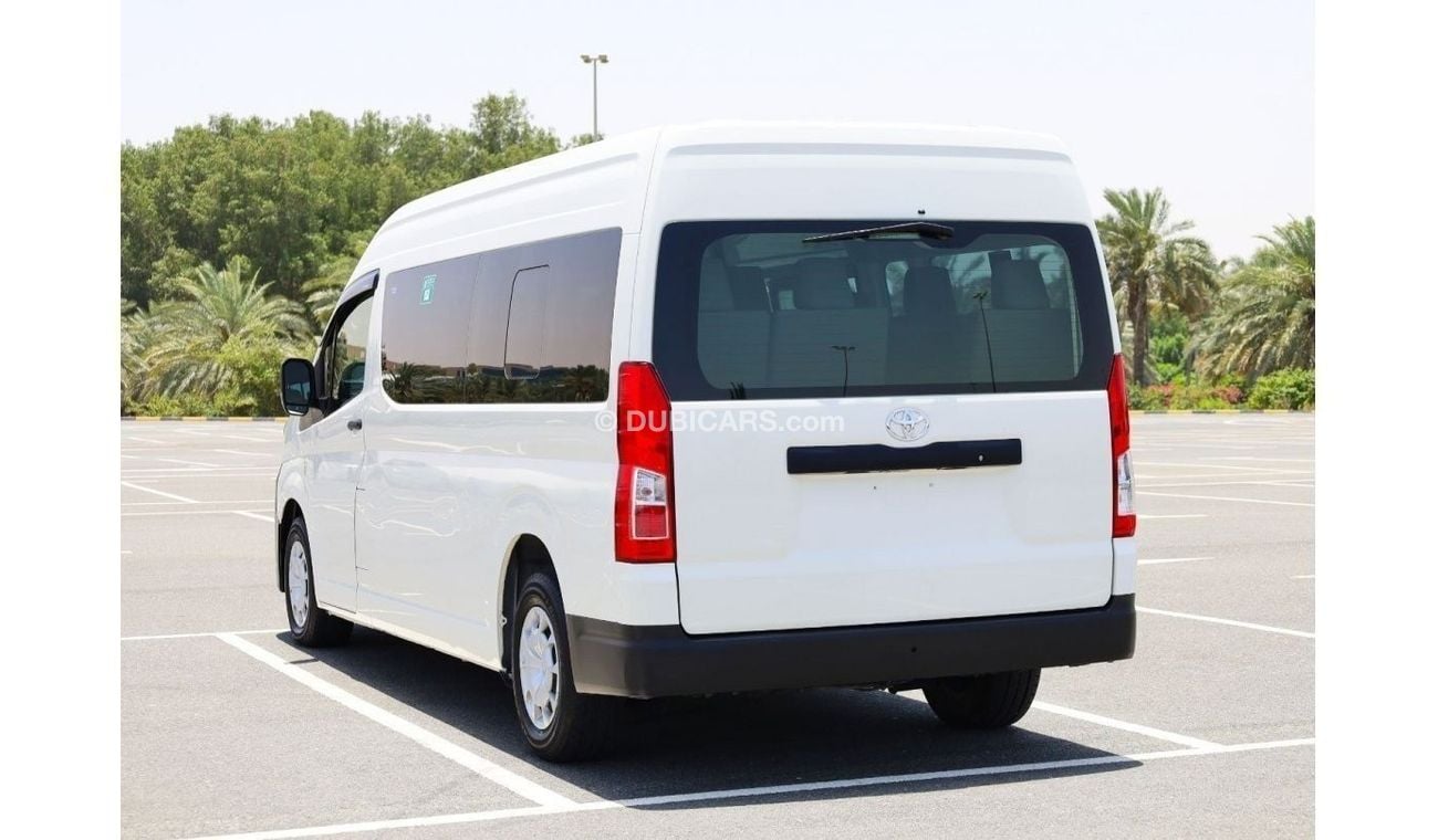 Toyota Hiace SUMMER OFFER | Commuter Toyota Hiace Passenger Van V6 3.5L 2020 | 13 Seater | GCC | Excellent Condit