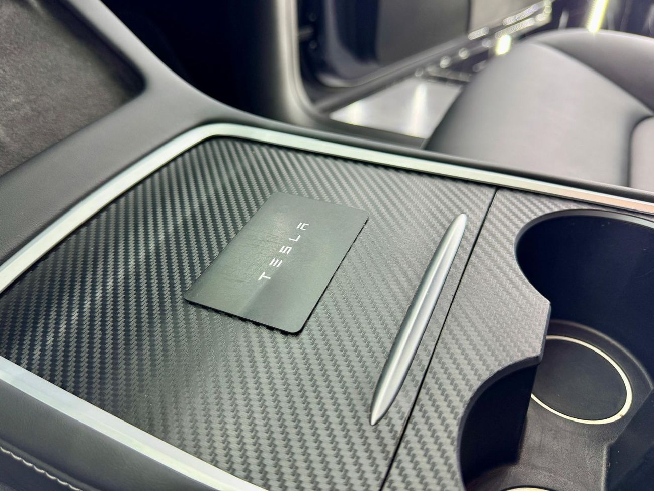 Tesla Model Y Long Range (AWD) 2022 Tesla Model Y, 2026 Tesla Warranty, Low Kms, Excellent Condition, GCC