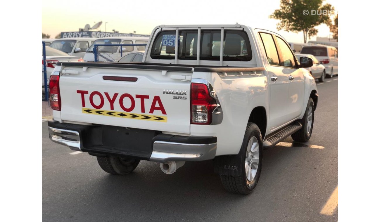 Toyota Hilux 2.7L SRS 4x4 , CHROMIC PLATING, ALLOY RIMS 18''