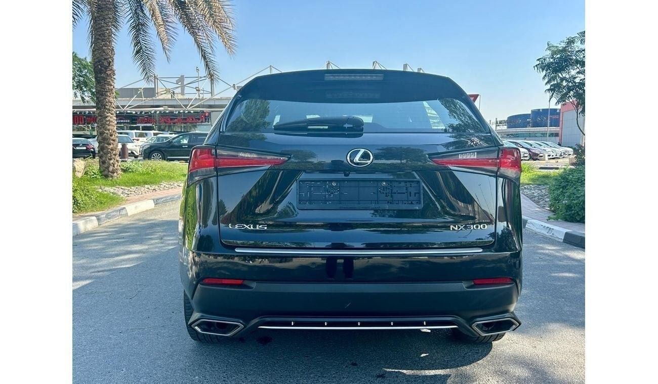 لكزس NX 300 F Sport Platinum 2.0L LEXUS NX300 F-SPORT 2018 GCC LOW MILEAGE SINGLE OWNER IN MINT CONDITION