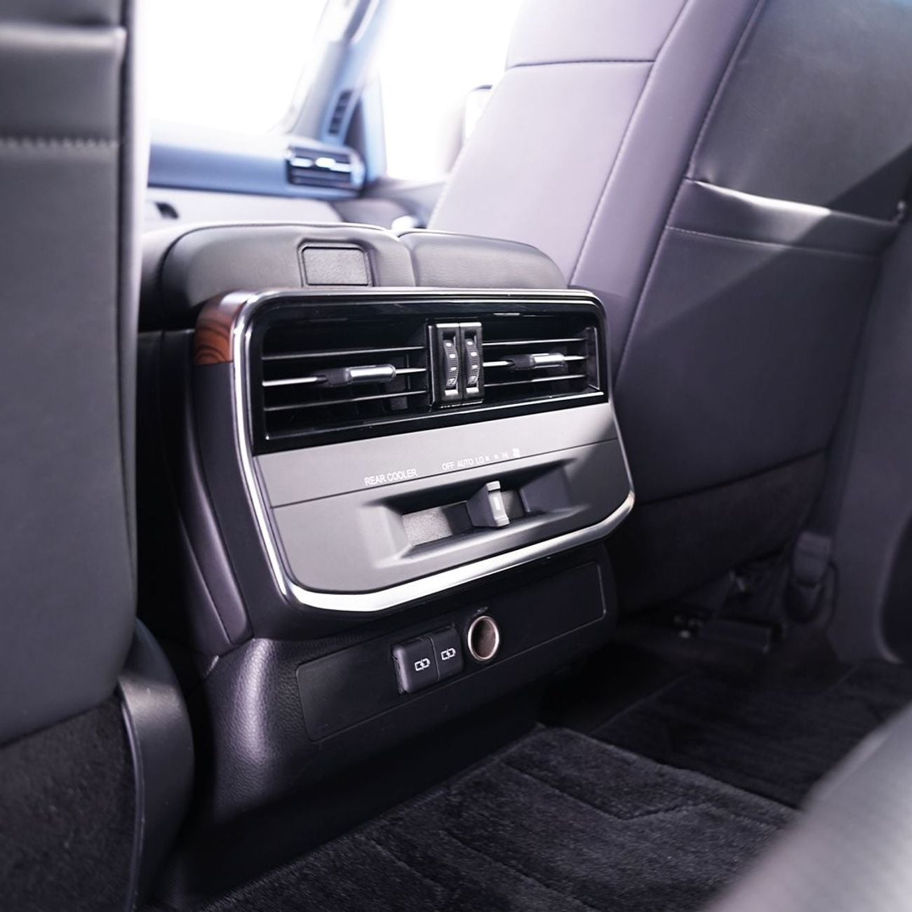 Toyota Land Cruiser GXR 3.5L 2023 Toyota Land Cruiser 409 TT, Toyota Warranty + Service Pack, 7 Seater, Full Option, GCC