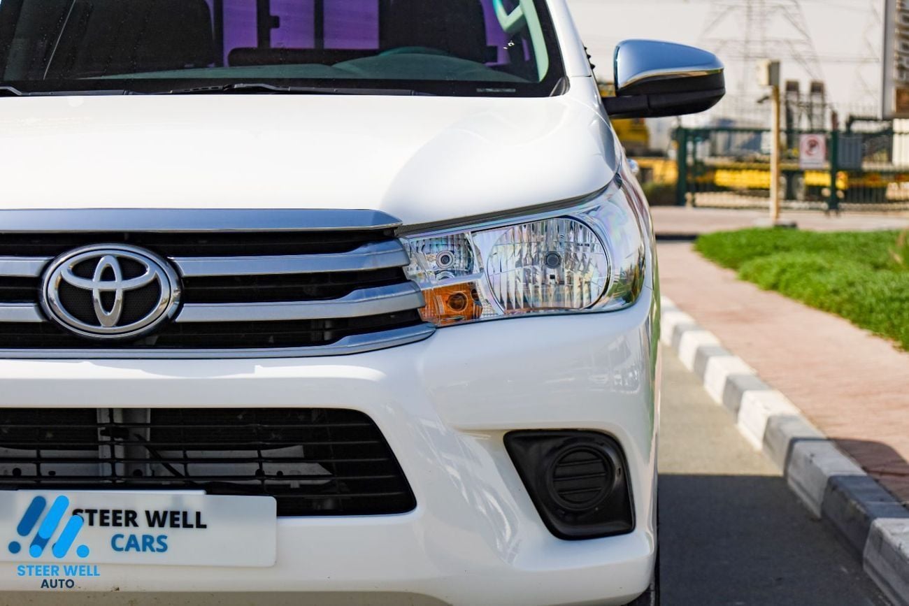 تويوتا هيلوكس GL 2022 GL 2.7L DC | 4WD | 2.7L Petrol | Automatic | GCC Specs | Best Price