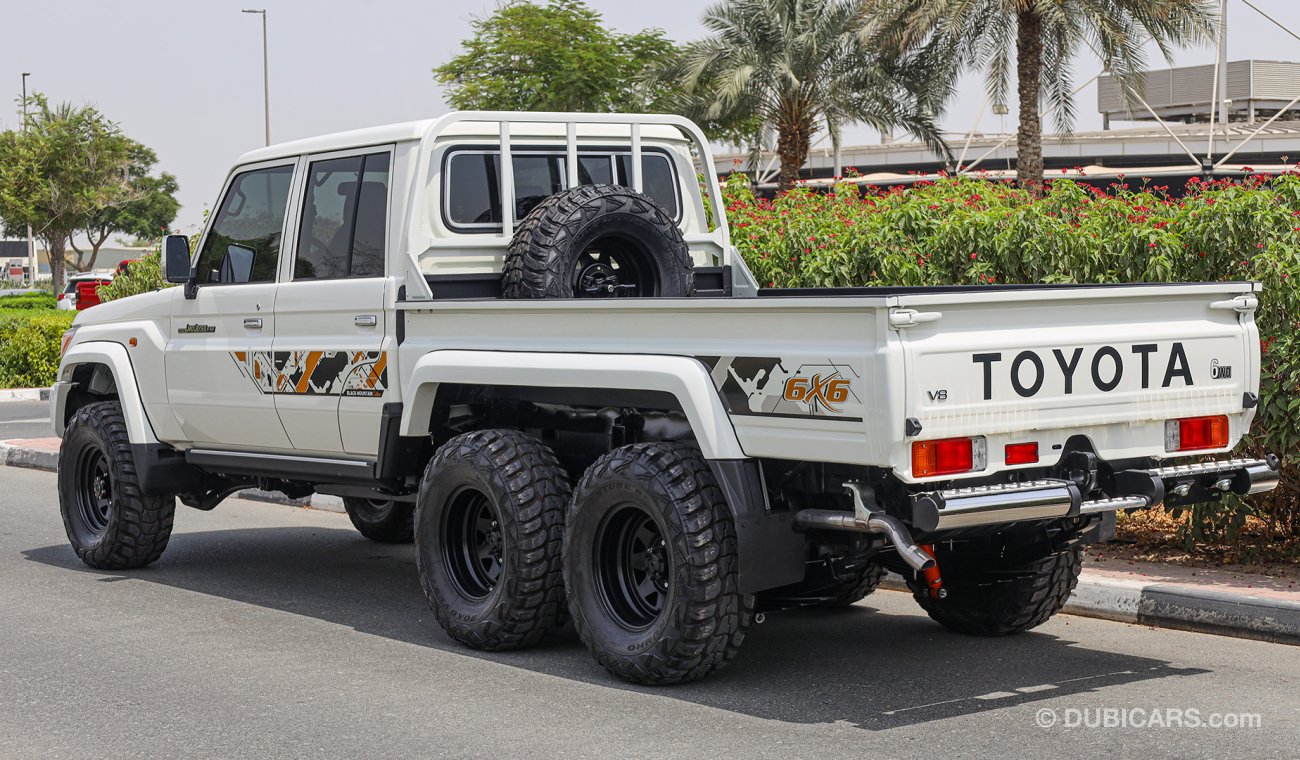 Toyota Land Cruiser Pick Up Black Mountain 6X6 79-Series 4.5L V8 Turbo Diesel , 2022 , GCC , 0Km , (ONLY FOR EXPORT)