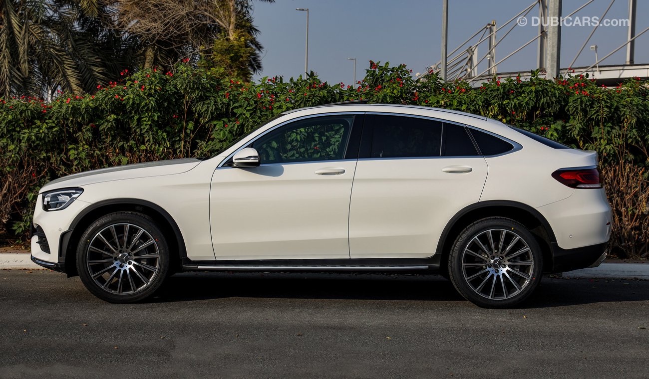 مرسيدس بنز GLC 300 AMG 4Matic ,GCC 0km W/ 3Yrs or 100K km + 3Yrs or 60K Svcs @Official dealer