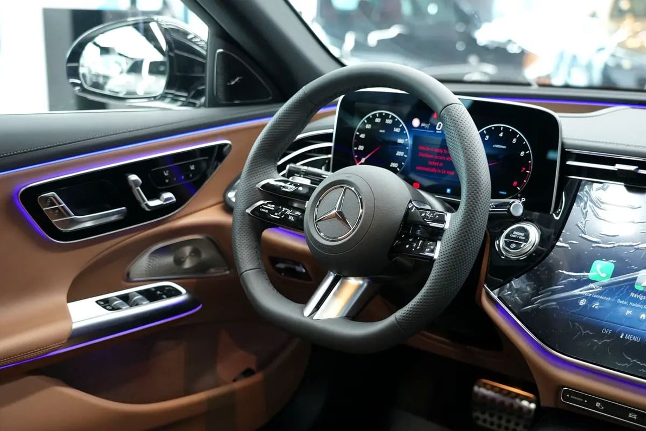 Mercedes-Benz E300 E 300 | GCC 0km | Agency Warranty | AMG Package