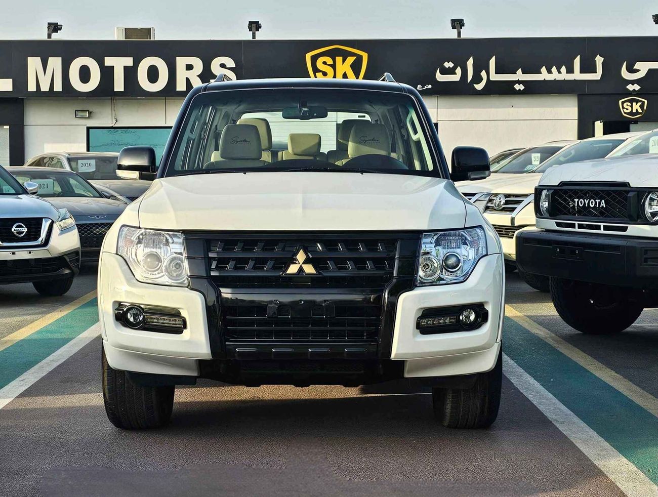 Mitsubishi Pajero GLS 3.5/ 4WD/ LEATHER/ DVD CAMERA/ LOW MILEAGE/ ONLY FOR EXPORT / LOT#700167