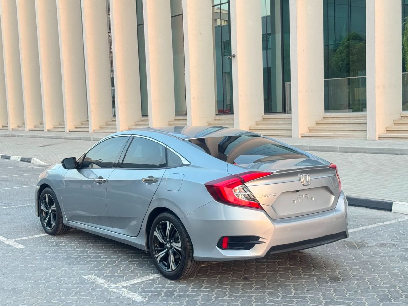 هوندا سيفيك LX SPORT