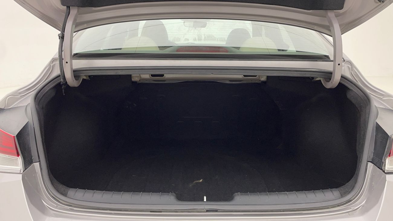 Hyundai Elantra COMFORT 1.6 | Zero Down Payment | Home Test Drive