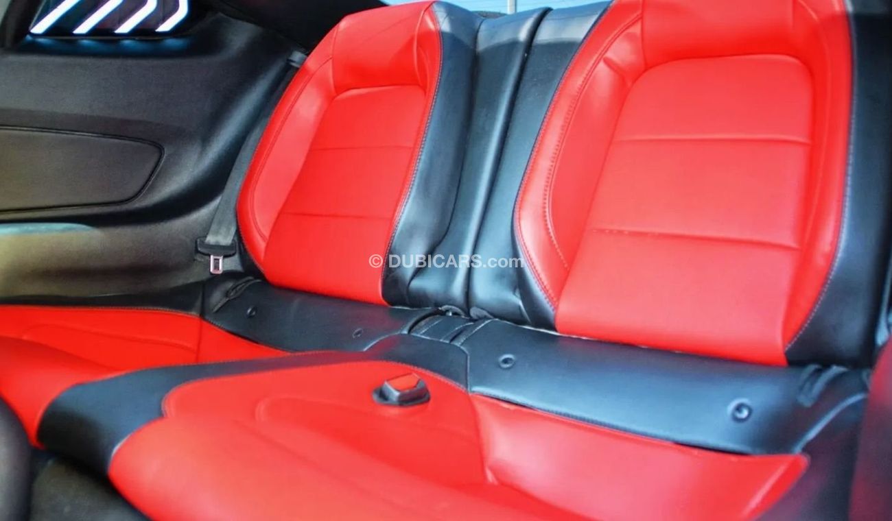 Ford Mustang $*DIGITAL CLUSTER*$ Premium FullOption GT V8 2021/Active Exhaust/Very Low Miles/Excellent Condition