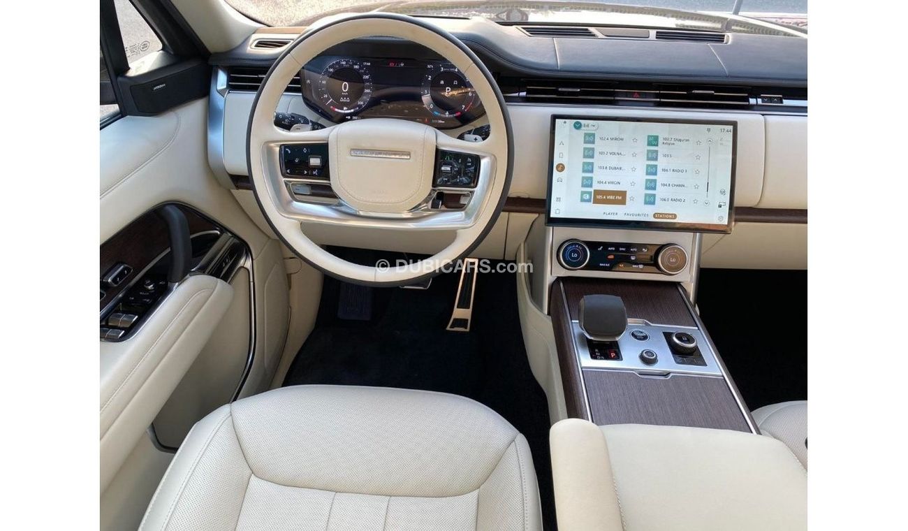 Land Rover Range Rover BLUE COLOR**2023**GCC SPEC UNDER WARRANTY AND SERVICE CONTRACT