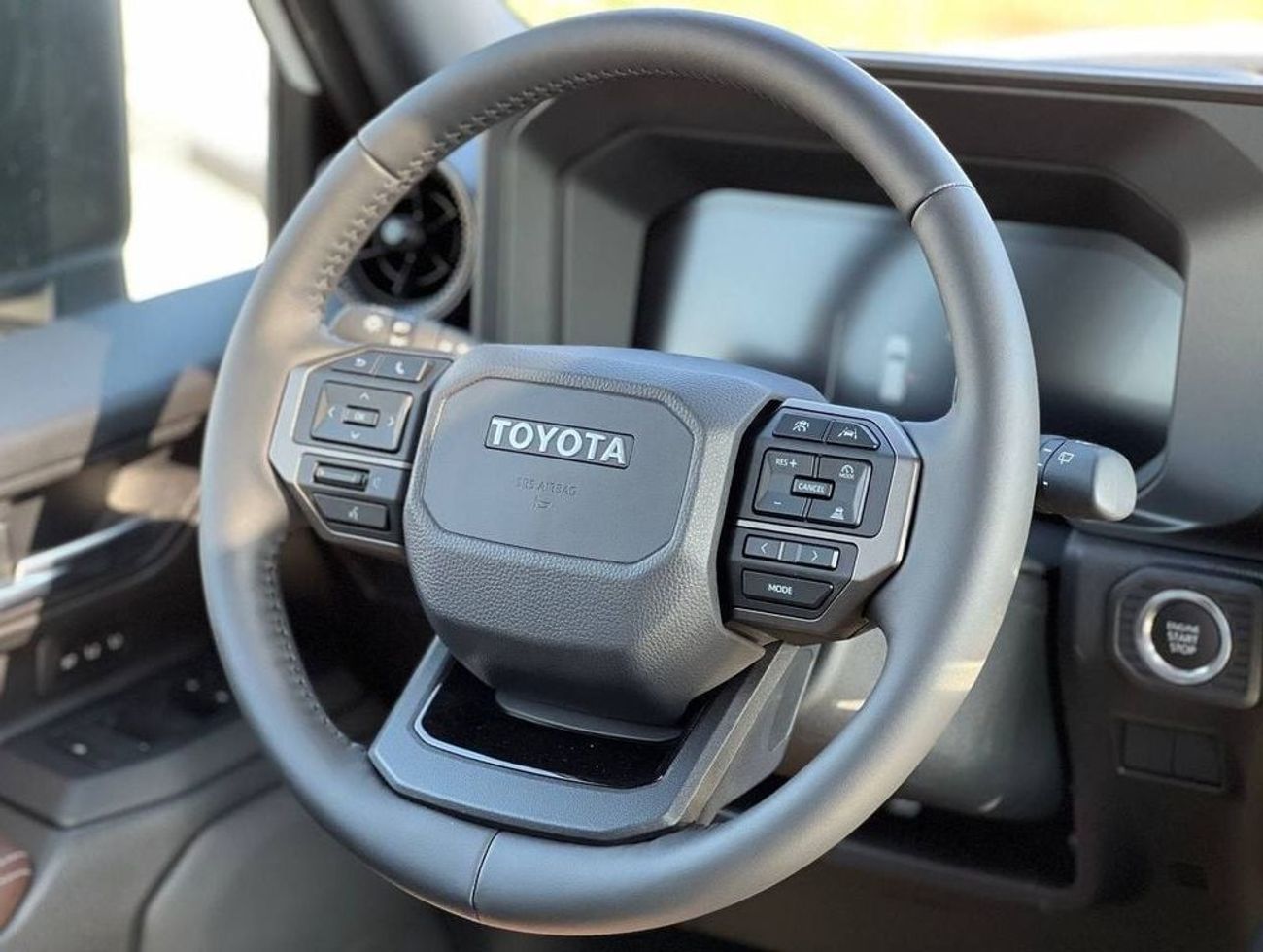 تويوتا برادو Adventure Mono Tone 2.4T ADVENTURE 2.4L TURBO // 2024 // FULL OPTION WITH RADAR & 360 CAMERA , HEAD