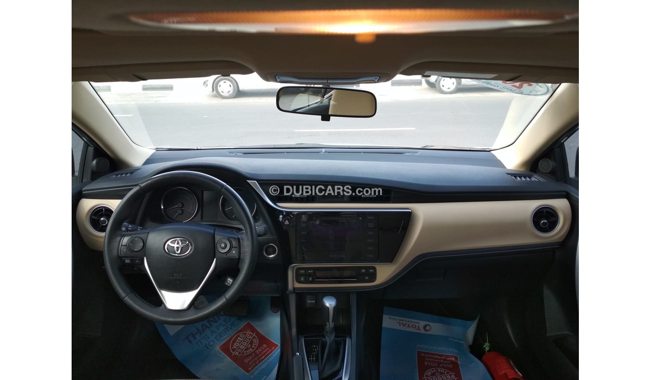 تويوتا كورولا 2017 سلفر خليجى تحت الضمان بصمة فتحة سقف حالة وكالة بدون صبغ بدون حوادث ممتاذة ماشية قليل