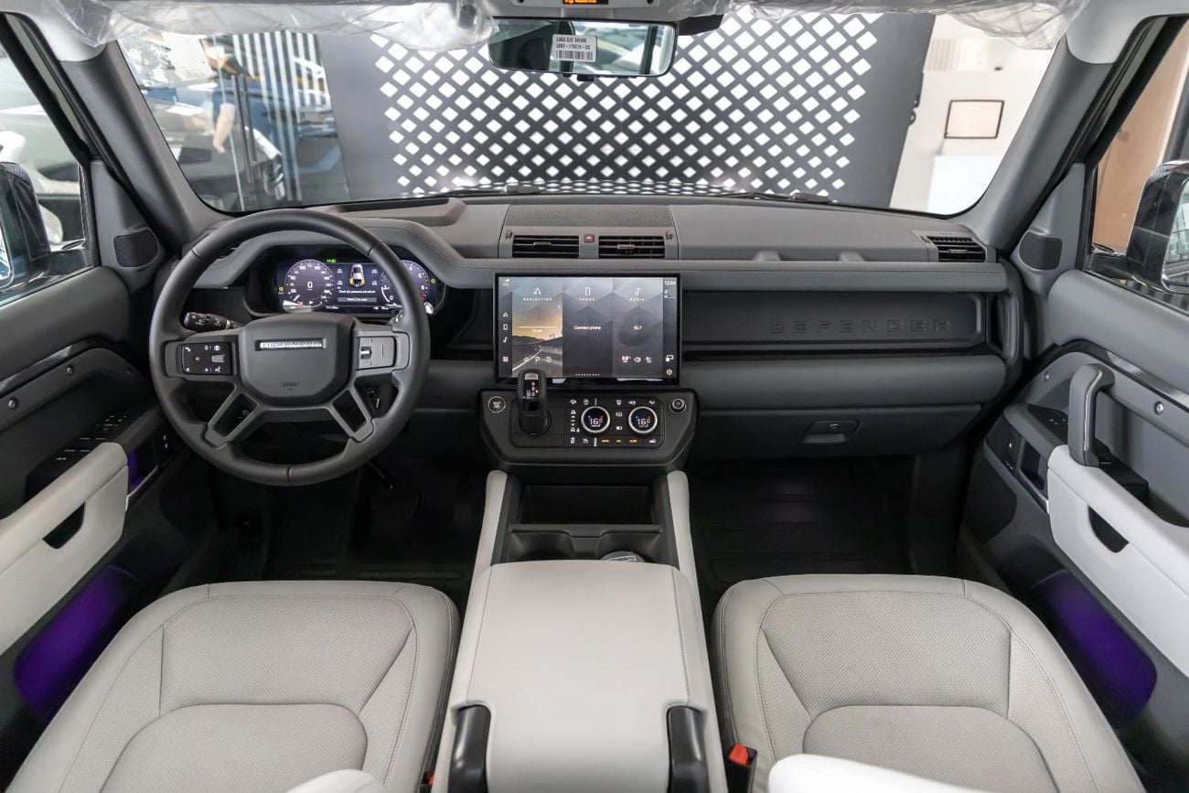 Land Rover Range Rover Land Rover Defender | 110 X-Dynamic HSE (P400) | GCC Specs | 2026 (Export)