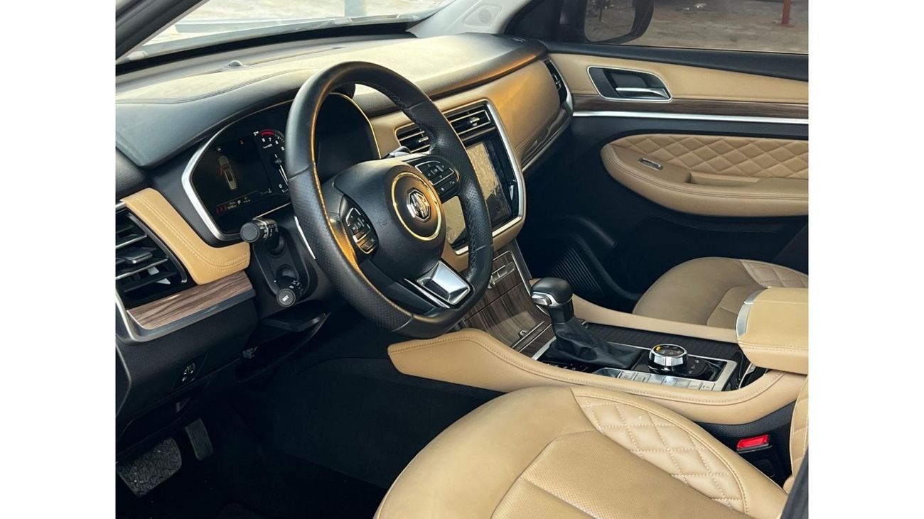 أم جي RX8 لاكجري