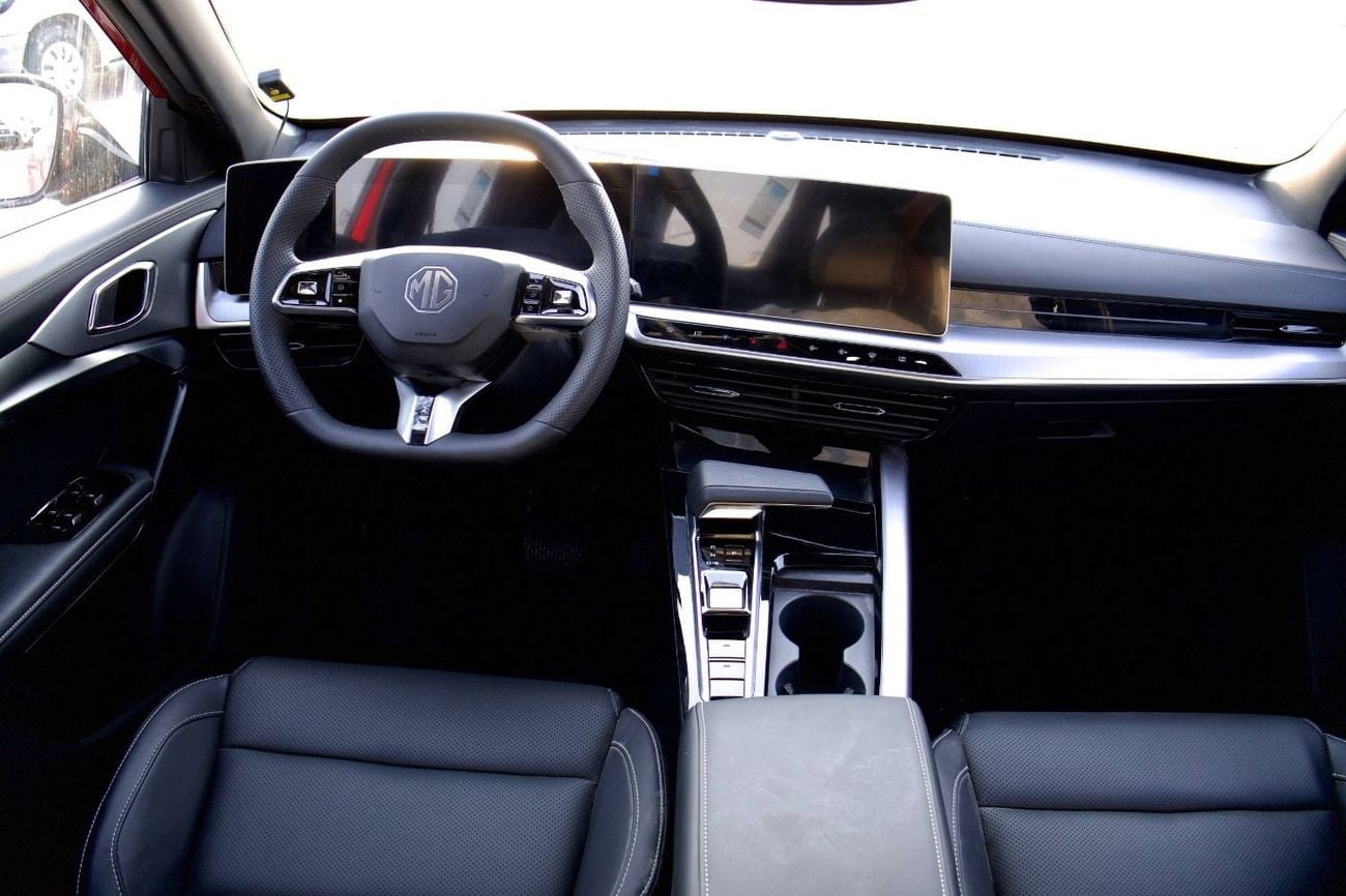 MG One LUX