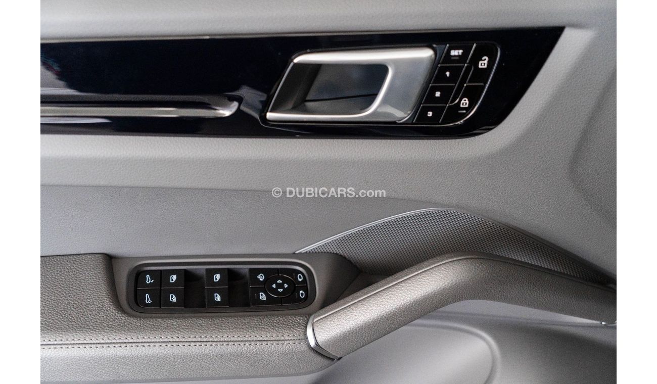 Porsche Cayenne 2021 Porsche Cayenne Coupe / Porsche Warranty & Porsche Service Contract