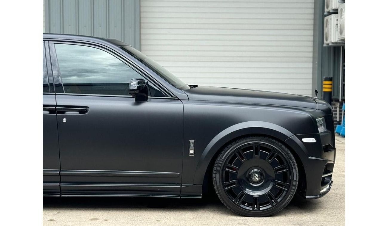 Rolls-Royce Cullinan 6.75 V12 Black Badge RIGHT HAND DRIVE