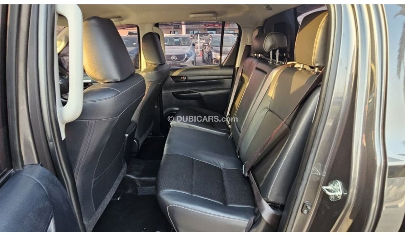 Toyota Hilux FACELIFTED TO ROCCO 2023 | ALLOY RIMS | 2800cc DIESEL ENGINE | RHD | 4WD | TINTED WINDOWS | BLACK IN