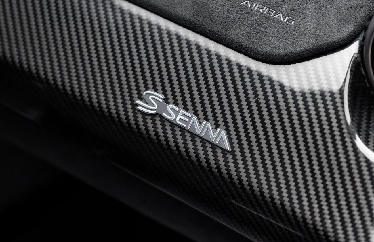 مكلارين سينا 4.0L V8 Twin-Turbocharged Engine