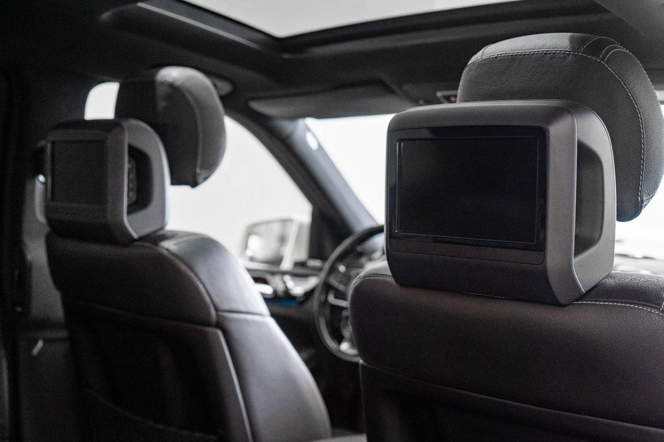 Mercedes-Benz GLS 500 Std 2016 Mercedes Benz GLS500 4MATIC / Full-Service History / Extended Warranty and Service Plan