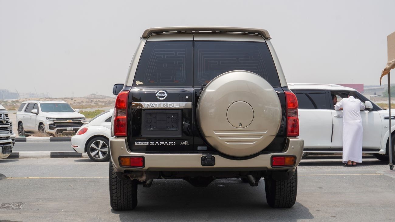 Nissan Patrol Super Safari