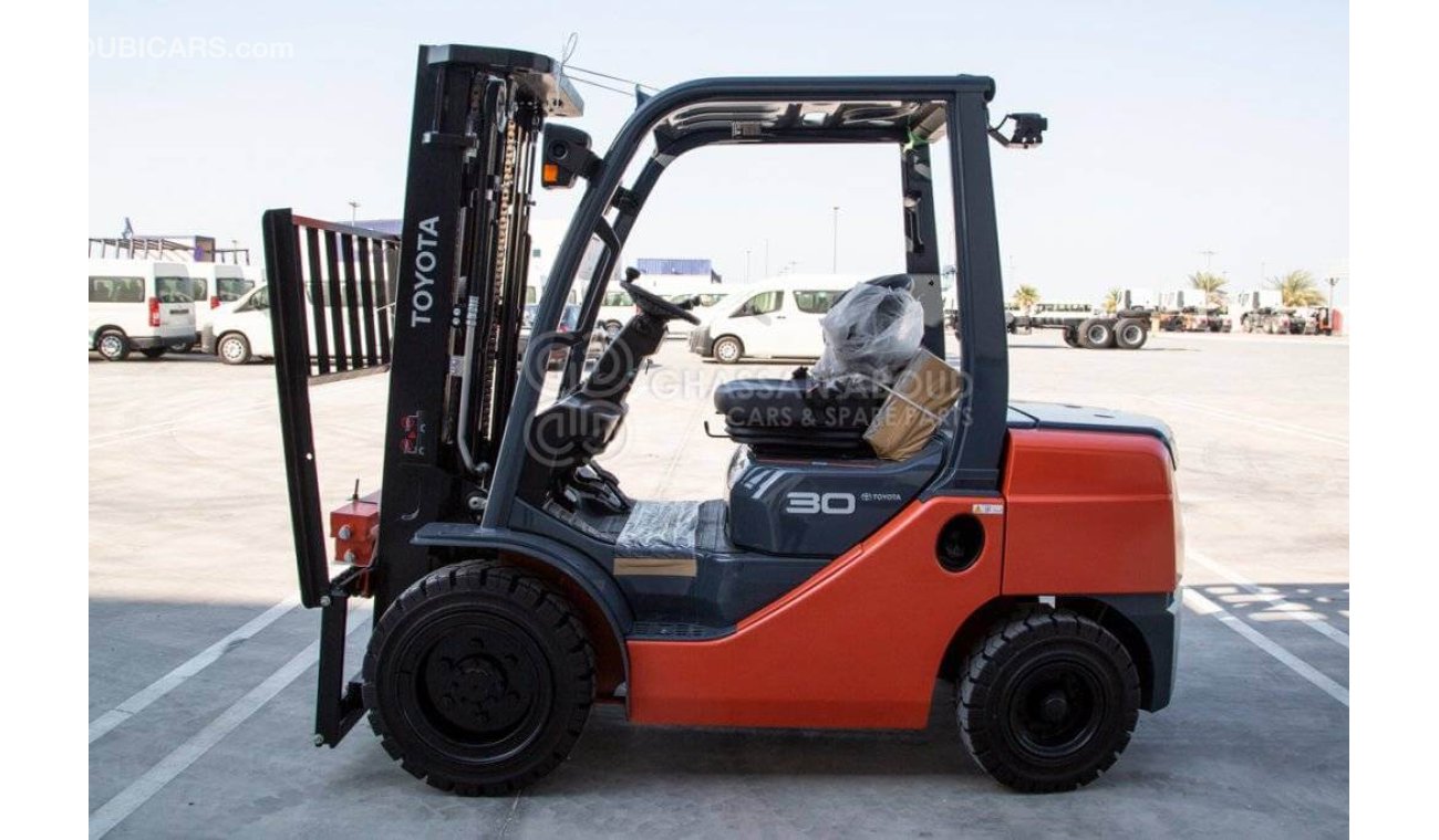 Toyota Fork lift DIESEL 3 TON, 3 STAGE,3 LEVER 4,500MM W/ SIDE SHIFT MY23 Forklift Diesel(EXPORT ONLY)