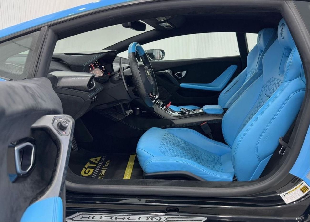 Lamborghini Huracan 2018 Mercedes-Benz V250 Maybach, 1 Year Warranty, Service History, GCC