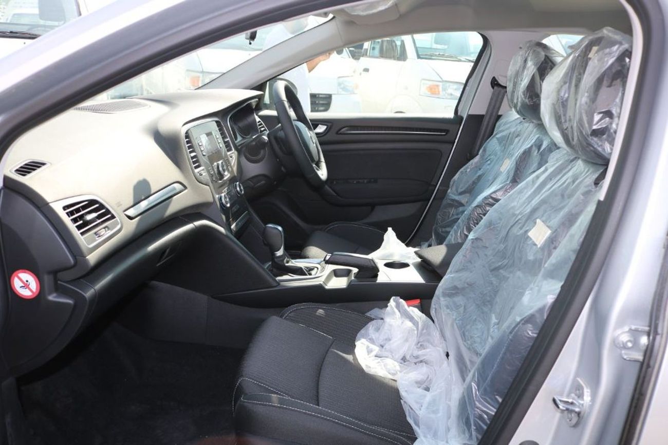 Renault Megane 1.6 RIGHT HAND DRIVE BRAND NEW