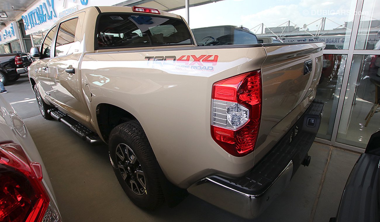 Toyota Tundra 2019 Crewmax SR5, 5.7 V8 4X4, 0km w/6Yrs or 200K km WTY at Dynatrade + 1 Free Service: RAMADAN OFFER