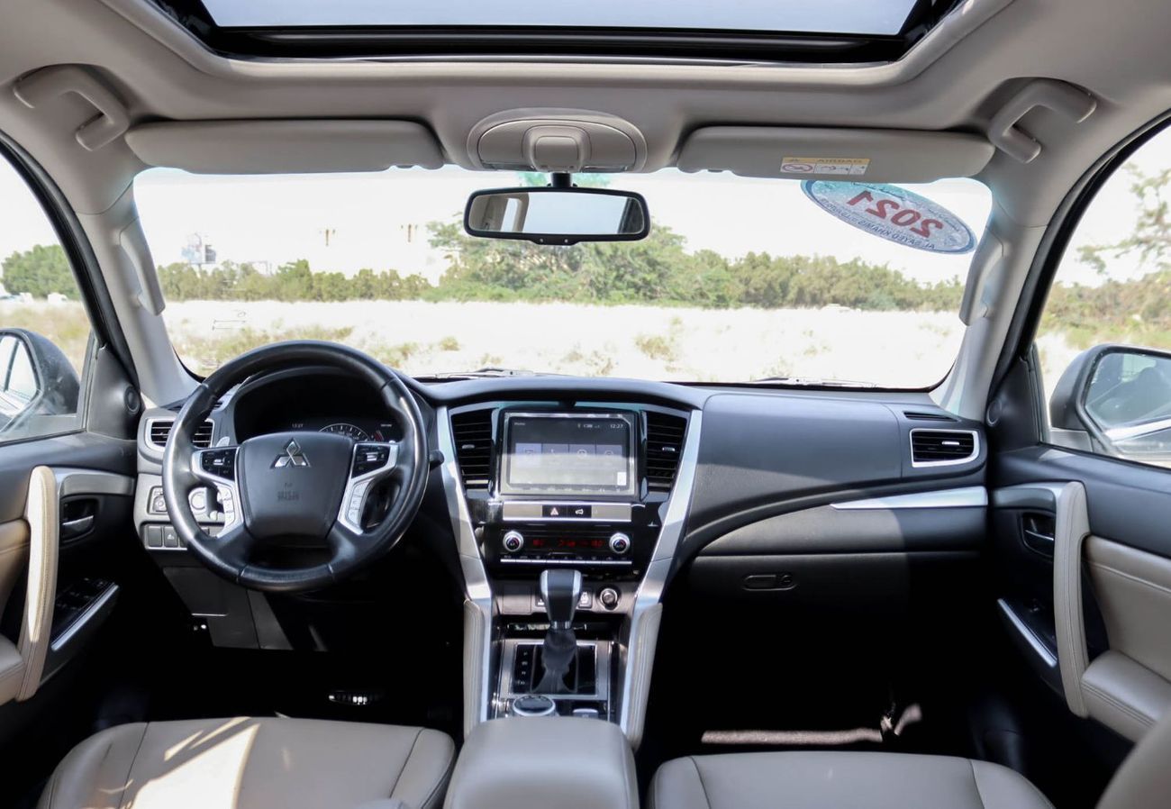 ميتسوبيشي مونتيرو سبورت GLS Premium 3.0L (7 Seater) Mitsubishi Montero Sport 2021 GCC, V6, Full Option, Accident Free, Excel