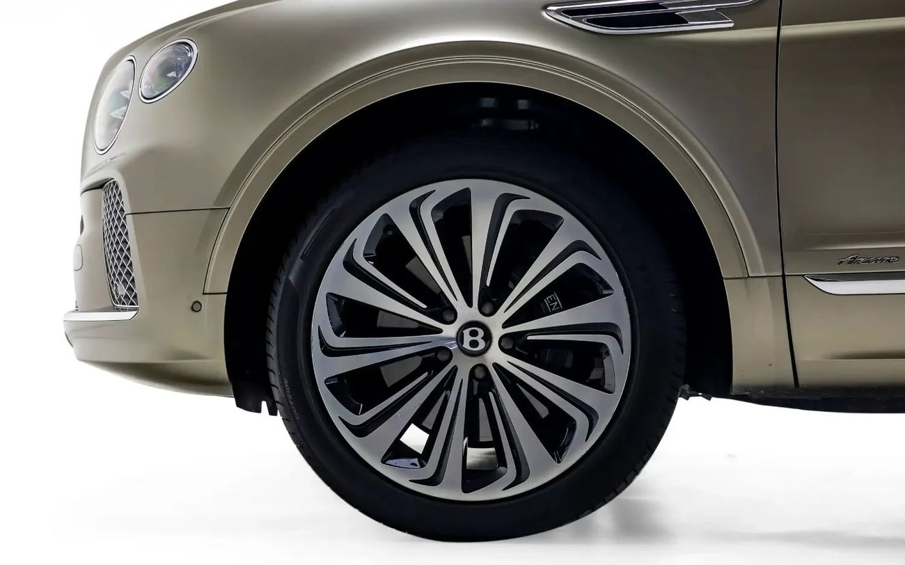 Bentley Bentayga Azure 4.0T - GCC Spec - With Warranty and Service contract ( Al Habtoor )