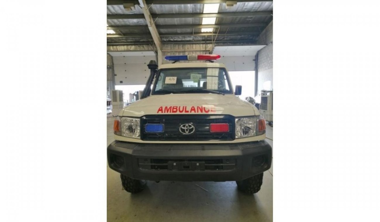 Toyota Land Cruiser Hard Top 4.2L Diesel V6 (Ambulance)