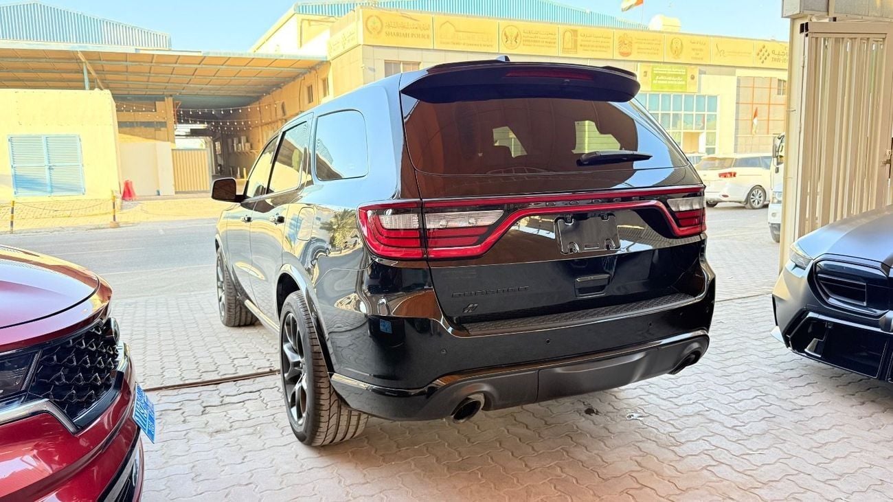 Dodge Durango SRT Hellcat V8 supercharged 6.2L