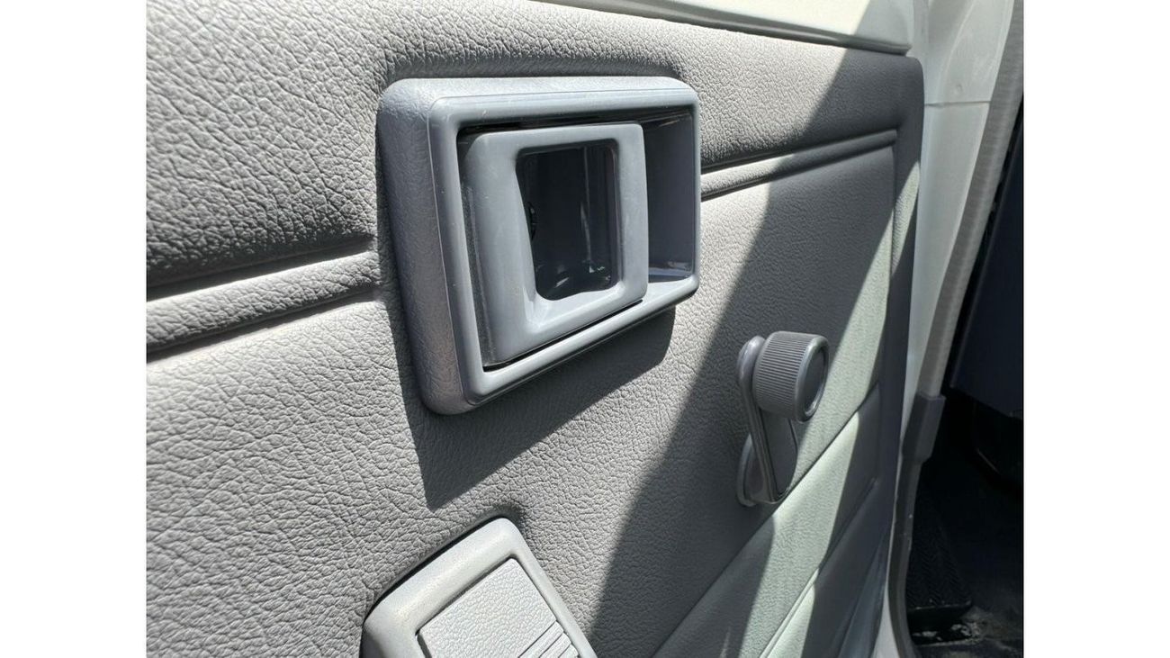 تويوتا لاند كروزر 70 Toyota Land Cruiser78  4.2L