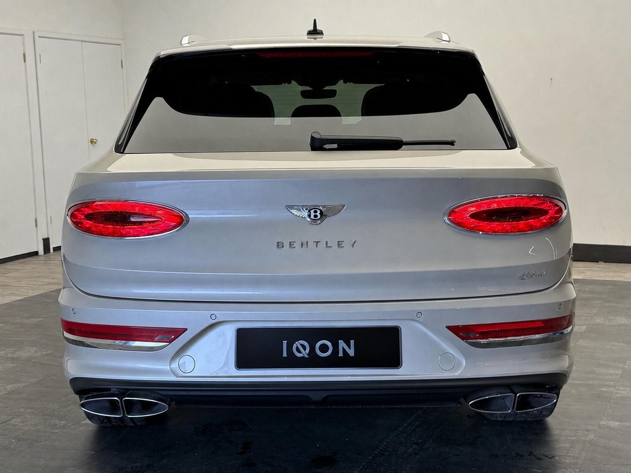 Bentley Bentayga AZURE
