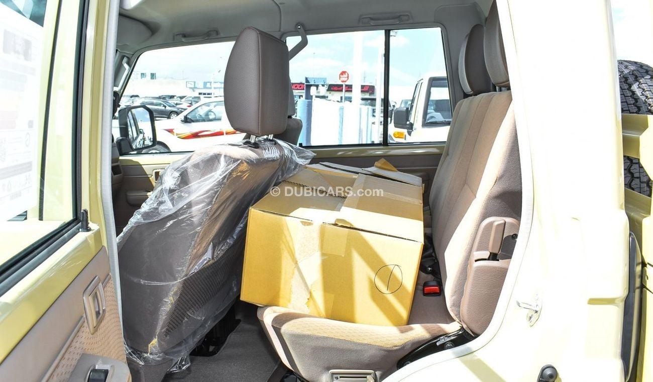 Toyota Land Cruiser Pick Up 4.0L V6 Petrol Double Cabin Auto transmission