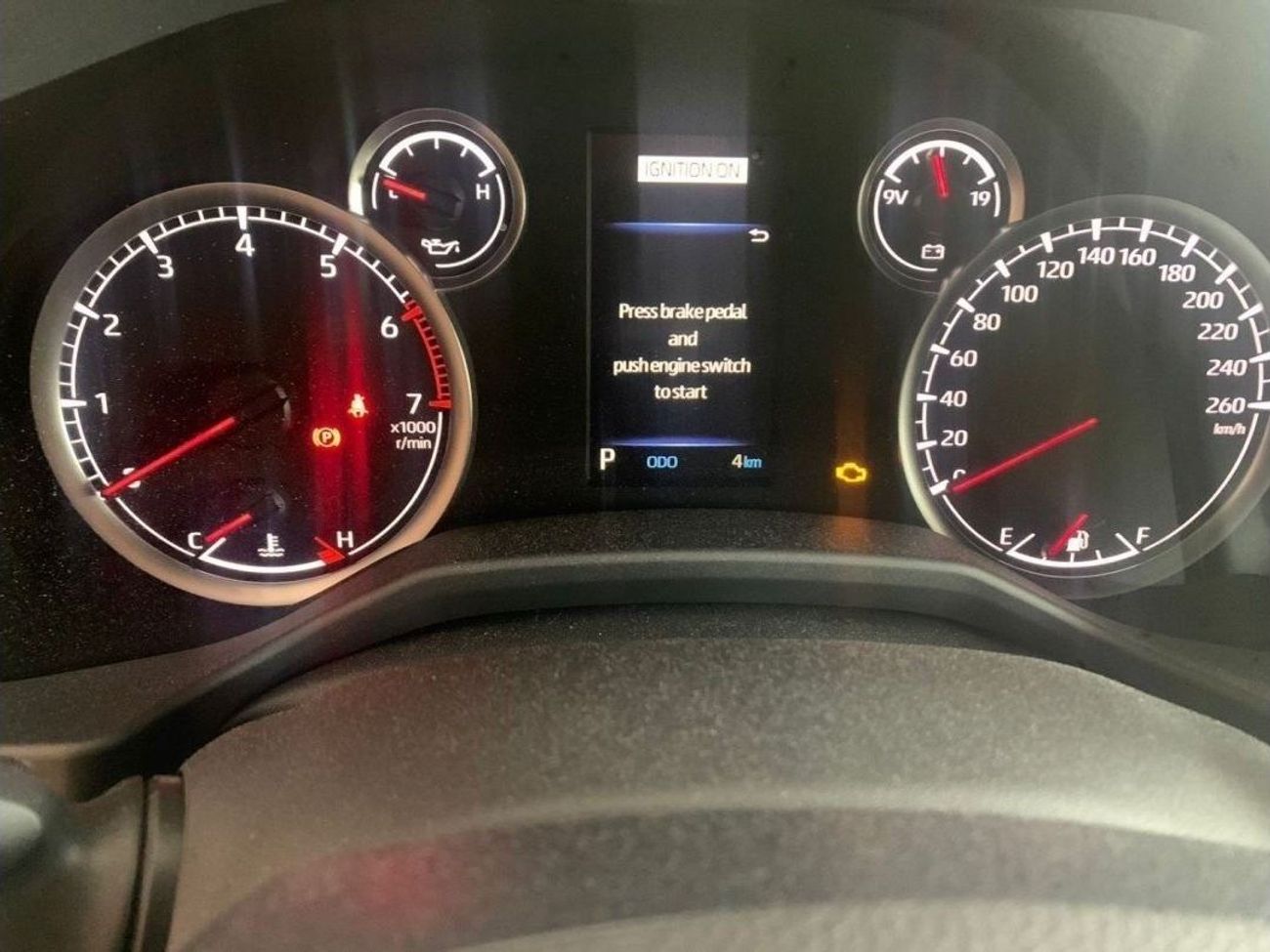 Toyota Land Cruiser EX.R 4.0L V6 BLACK INSIDE BLACK