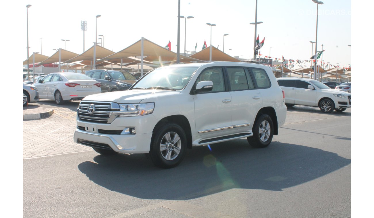 Toyota Land Cruiser Toyota Land Cruiser GCC 2018 in excellent condition