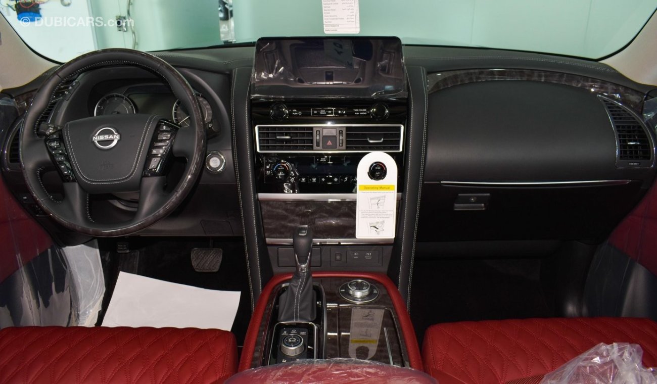 Nissan Patrol SE Platinum City Platinum SE 4.0 L V6 70Th Anniversary