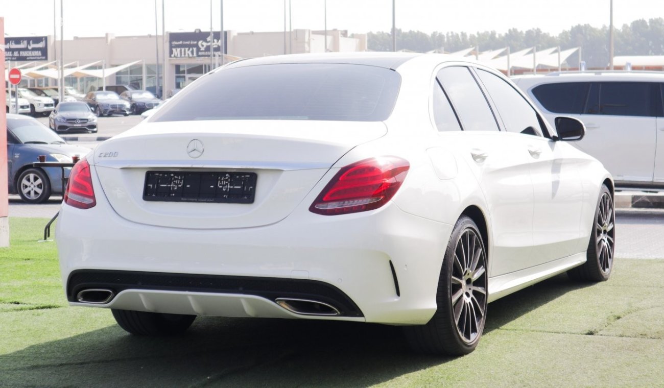 Mercedes-Benz C200 Gcc top opition