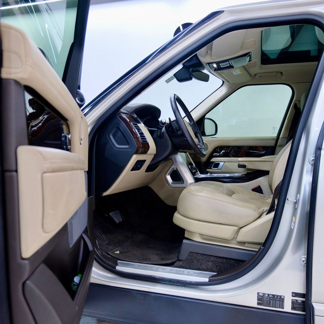 لاند روفر رينج روفر HSE 3.0L (375 HP)