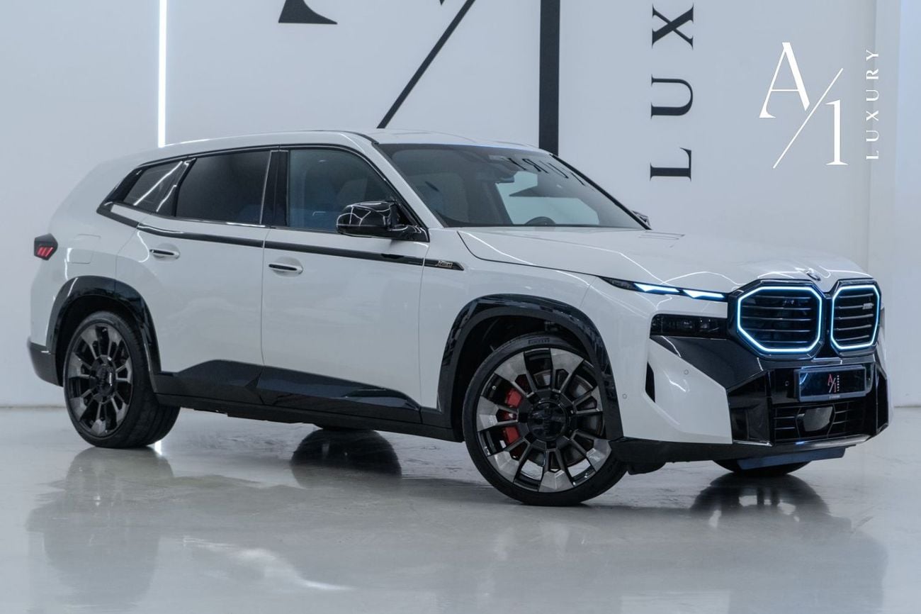 بي أم دبليو XM 2023 BMW XM, May 2027 BMW Warranty + Service Pack, Fully Loaded, Very Low Kms, GCC